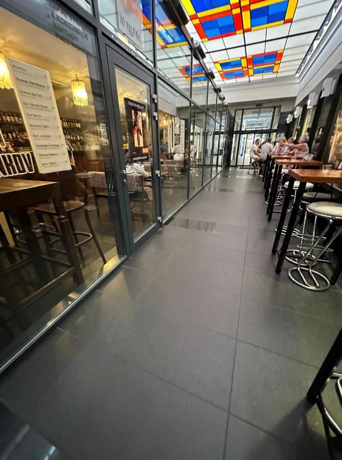 Gorkeho Apartment In City Centre Bratislava Dış mekan fotoğraf