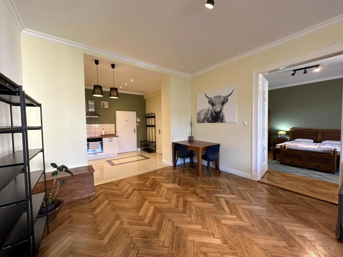 Gorkeho Apartment In City Centre Bratislava Dış mekan fotoğraf