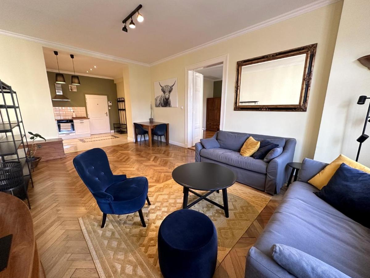 Gorkeho Apartment In City Centre Bratislava Dış mekan fotoğraf