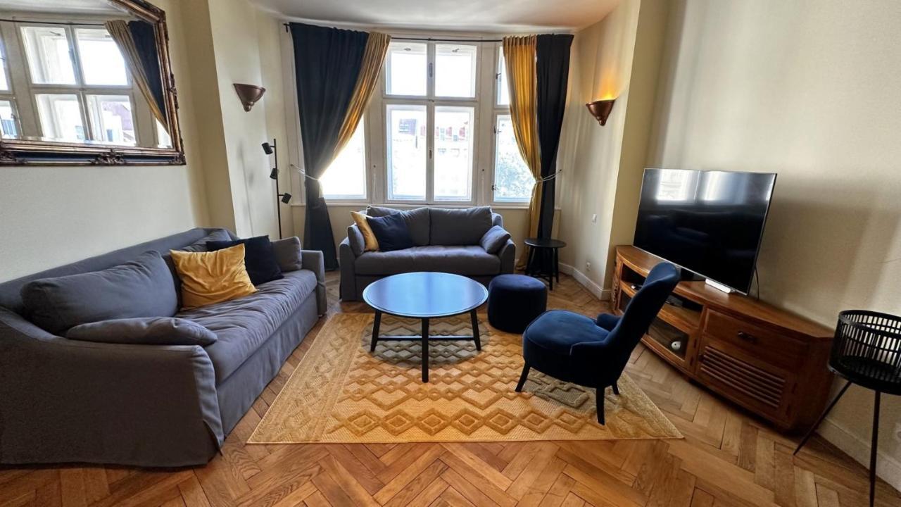 Gorkeho Apartment In City Centre Bratislava Dış mekan fotoğraf